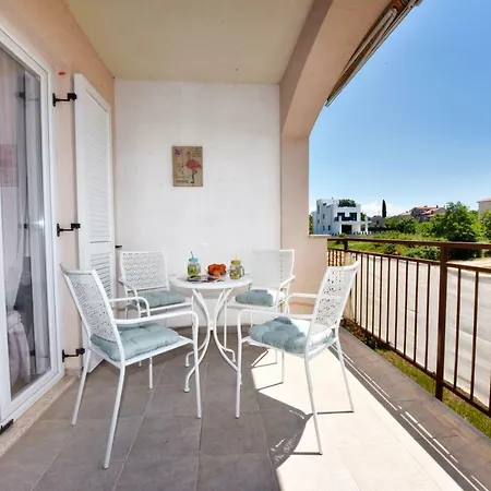 Apartman Maj *